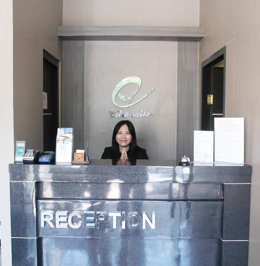 Citra Suites Raya Bratang Binangun Wonocolo Экстерьер фото